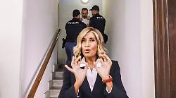 Il finto corriere e il falso incidente: Gina non ci casca! Lo spot anti-truffa della Polizia con Myrta Merlino