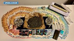 Supermarket della droga in casa con eroina, marijuana, hashish e metadone: arrestato spacciatore pregiudicato