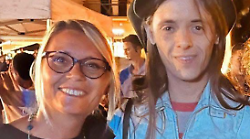 La sindaca risponde alle polemiche su Lucio Corsi: «È sempre uno di noi»