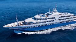 Queen Miri incanta Porto Ercole: 92 metri di eleganza nelle acque dell'Argentario