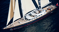 Il mega yacht a vela che fu di Berlusconi: "Morning glory" nelle acque dell'Argentario