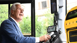 Presentato il primo autobus elettrico per il servizio pubblico
