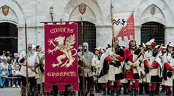 Due giorni a spasso nel Medioevo, sulle orme del Grifone: 500 figuranti, cortei e spettacoli
