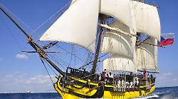 "La Grace" incanta l’Argentario: 126 metri di brigantino, replica di una nave pirata del Settecento