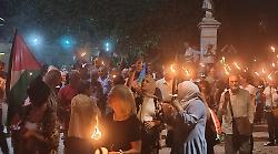Grosseto si accende per la Global Sumud Flotilla: in centinaia sulle Mura