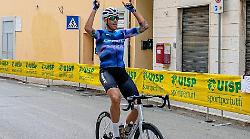 Ciclismo, Francesco Bacci domina il Trofeo dello Scalatore e rompe il digiuno