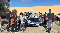 A lezione di guida sicura con la Lamborghini Huracàn della Polizia stradale