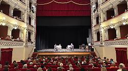 La nuova stagione teatrale: in scena Malika Ayane, Vinicio Marchioni, Vanessa Gravina, Massimo Ghini, Nancy Brilli, Emilio Solfrizzi e Elio