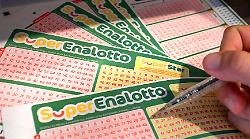 Lotto e Superenalotto, le estrazioni di oggi venerdì 26 settembre: tutti i numeri vincenti