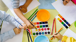 Pop art in gioco: i bambini scoprono Keith Haring e Andy Warhol 