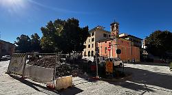Polemiche in piazza della Palma: restano le macerie dopo un anno e mezzo di lavori