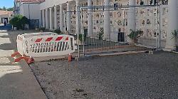 Via ai lavori al cimitero comunale: niente più erbacce nei vialetti interni