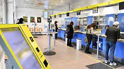 Truffe in calo con il "Vademecum antifrode" distribuito negli uffici postali: tutti i consigli 