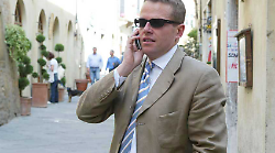 Le Iene, stasera 16 dicembre una puntata evento per chiudere la stagione: dal caso David Rossi al racconto inedito di Paky