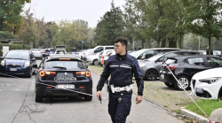 Arrestato l'ex marito della 62enne accoltellata: la donna è ancora in pericolo di vita. Il movente e i precedenti