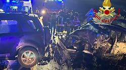 Schianto frontale tra due auto sull'Aurelia, quattro feriti: grave un uomo di 48 anni