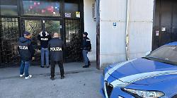 "Gravi episodi di violenza": la questura chiude un locale per 15 giorni 