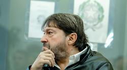 Report, anticipazioni stasera 9 novembre. Nuove inchieste scottanti: che fine fanno i vestiti che buttiamo? Chi tutela la nostra privacy?