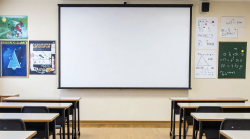 Infiltrazioni e aule allagate, il Comune chiude la scuola