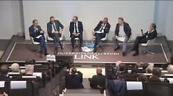 Editoria e informazione: carta, digitale... e poi? Internet ha sgretolato la carta, l’IA sta travolgendo il digitale. Chi ha il coraggio di scrivere il futuro?