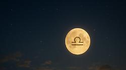 Oroscopo di oggi venerdì 14 novembre 2025: la Luna in Bilancia cerca equilibrio tra mente e cuore