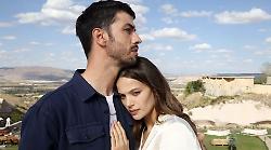 La notte nel cuore, anticipazioni puntate stasera 18 novembre: custodia contesa, commemorazioni e alleanze segrete nella famiglia Sansalan