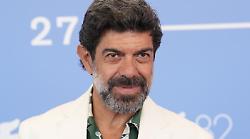 Splendida Cornice stasera 20 novembre: Geppi Cucciari accende la prima serata di Rai 3 con Favino, Ranieri e un parterre straordinario