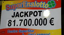 Lotto, Superenalotto e 10eLotto, estrazione di oggi sabato 22 novembre: tutti i numeri vincenti. Jackpot a 81,7 milioni
