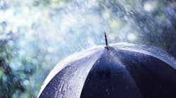 La settimana inizia sotto la pioggia: torna l'allerta gialla per temporali forti 