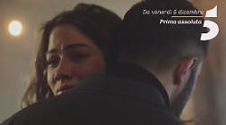 Io sono Farah stasera 5 dicembre, la serie turca torna su Canale 5. Anticipazioni delle prime puntate: paura, scelte impossibili e colpi di scena