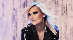 Il Capodanno in piazza si festeggia con Nathalie Aarts, star della musica dance anni '80 e '90