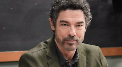 Un Professore, doppio episodio stasera 18 dicembre: su Rai 1 una serata di scelte, maturit&agrave; e nuovi inizi