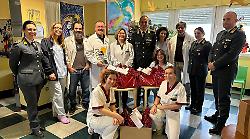 La Guardia di Finanza porta doni ai piccoli pazienti della Pediatria