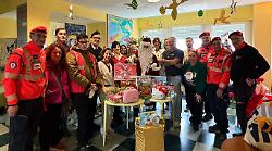 Natale di solidariet&agrave; all&rsquo;ospedale Misericordia: il Cisom porta doni in Pediatria