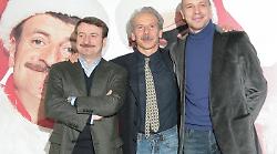 La banda dei Babbi Natale stasera 28 dicembre su Italia 1: risate, malintesi e un Natale e risate con Aldo, Giovanni e Giaco,o