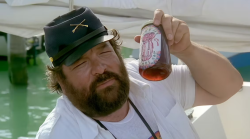 Chi trova un amico trova un tesoro: stasera 10 gennaio il film cult di Bud Spencer e Terence Hill. Il tormentone della marmellata Puffin