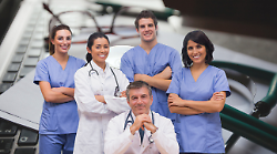 Medici di famiglia, via alla rivoluzione: aumenti economici, Case di comunicata, orari e assistenza. Cosa cambia con l'accordo