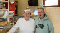 Pane di sempre ma nuova storia: Maura e Damiano sono i nuovi gestori del forno