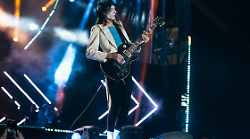 Lucio Corsi infiamma Amsterdam: tutto esaurito al Q-Factory