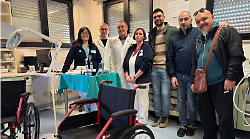 Elettrocardiografo, dispositivi medici e carrozzine per l'ospedale: il dono della Pro loco