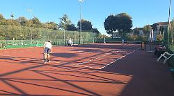 Agonismo e amicizia: il tennis giovanile che unisce la Maremma