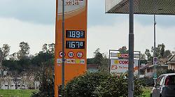 La folle corsa dei carburanti a Grosseto: fotogallery