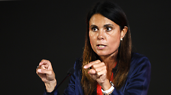 Simona Bonaf&egrave; a Grosseto per spiegare le ragioni del no al referendum sulla giustizia