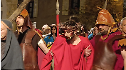 Il borgo diventa Gerusalemme: torna la Via Crucis drammatizzata