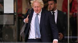 Quarta Repubblica stasera 13 aprile: Boris Johnson e lo scandalo mascherine, una serata tra geopolitica e inchieste