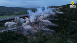 Il vecchio viadotto La Coscia salta in aria: un altro passo verso la nuova Grosseto-Siena