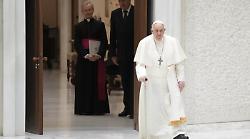 Francesco, Cronache di un papato stasera 20 aprile: Ezio Mauro svela i segreti e le battaglie di Papa Bergoglio