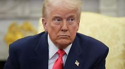 Minneapolis, Trump "Sindaco e governatore stanno incitando all'insurrezione"