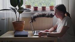 Sempre pi&ugrave; italiani in smart working ma media europea ancora lontana