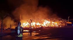 Incendio nella notte a Santa Croce Camerina, nessun coinvolto